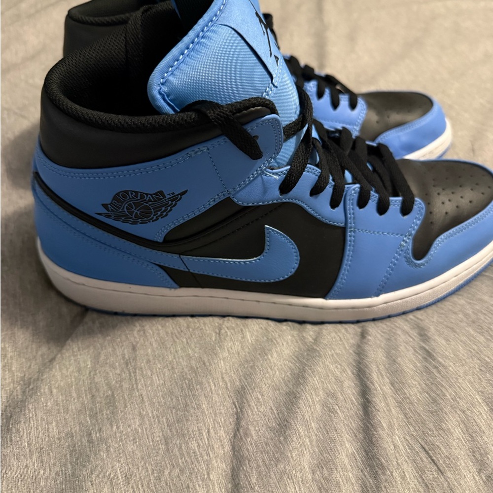 Jordan 1 Mid Men's Sky Blue and Black High-Top Sneakers
